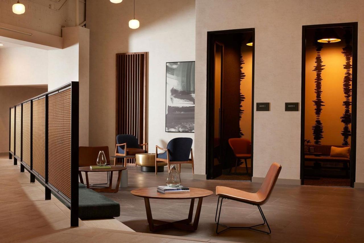 Sheraton Grand Rapids Airport Hotel Cascade Zewnętrze zdjęcie