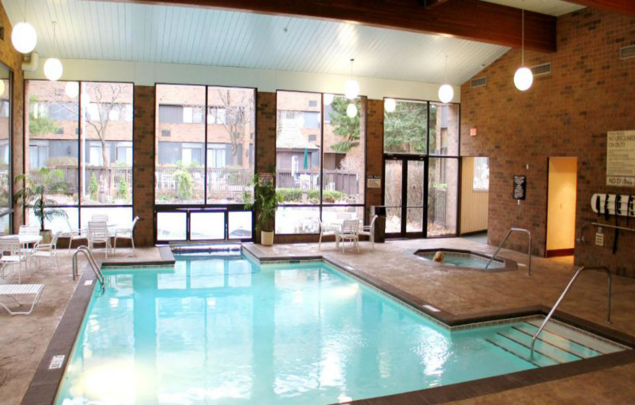 Sheraton Grand Rapids Airport Hotel Cascade Zewnętrze zdjęcie